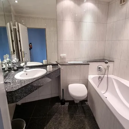 فندق مبيت وإفطار 3h *