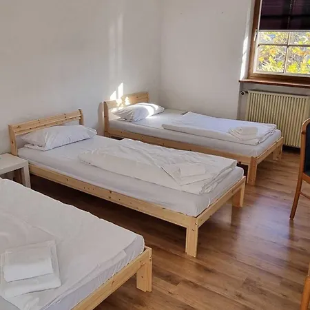 فندق مبيت وإفطار 3h *