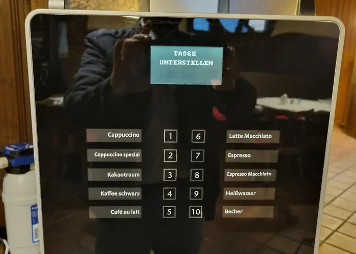 3h Bed & Breakfast *